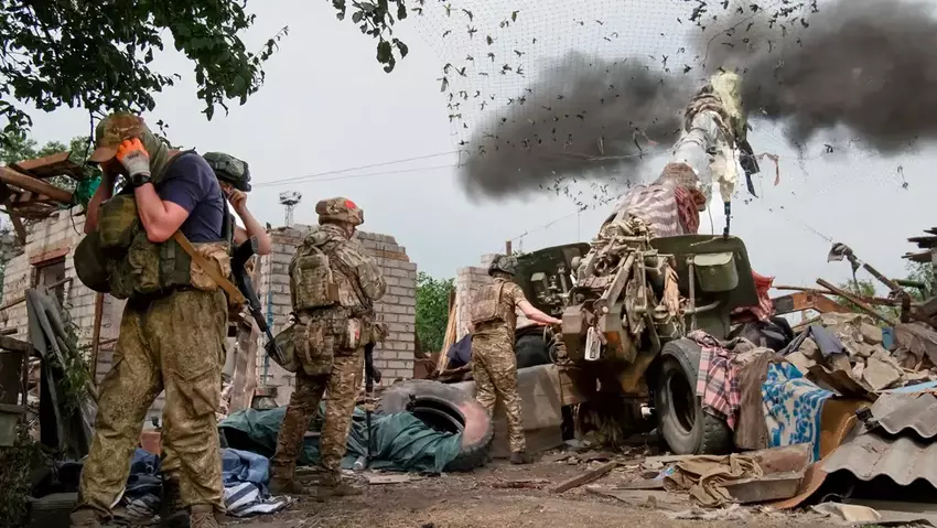 Russland hat seinen Militärapparat zu schnell wieder aufgebaut und produziert nun in rasantem Tempo Artilleriegranaten