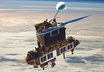 Der 1984 gestartete, 2.450 kg schwere ...