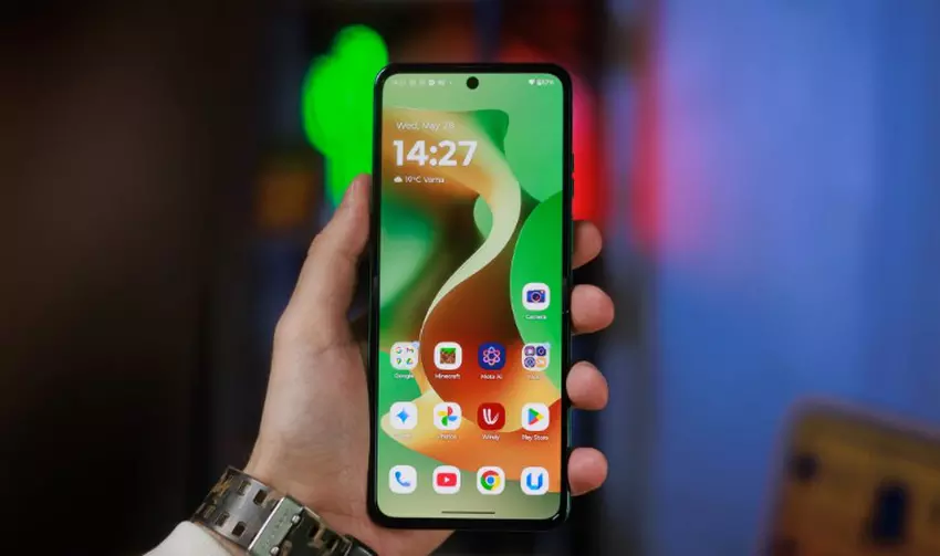 Motorola Razr 2025 faltbares Telefon Test