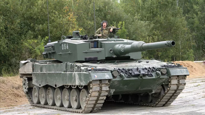 Tschechische Republik kauft 14 zusätzliche Leopard 2A4-Panzer von Deutschland