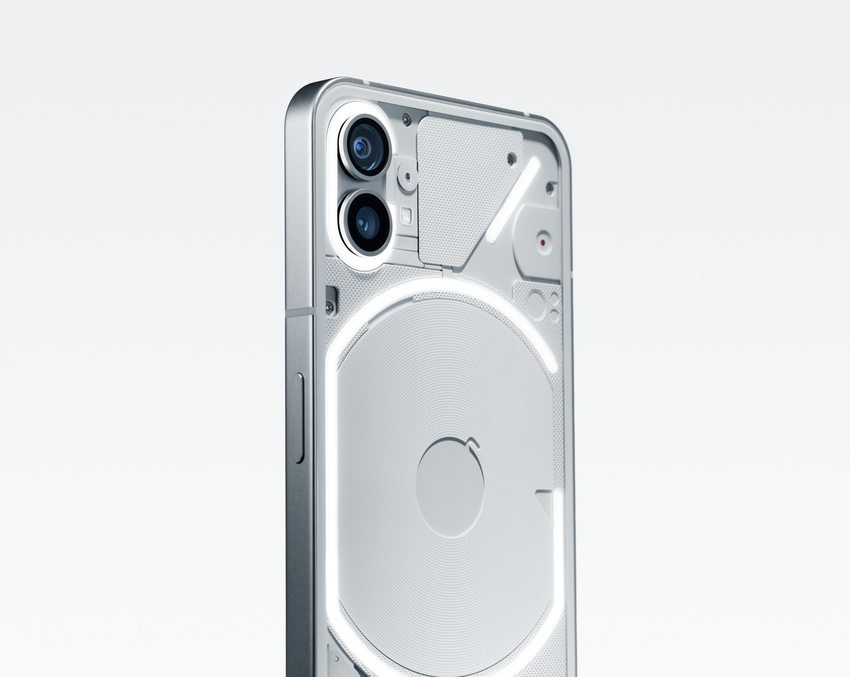 Nothing Phone (1) auf Amazon: 120Hz OLED-Bildschirm, Snapdragon 778G+-Chip und Glyph-Hintergrundbeleuchtung auf 100 € reduziert