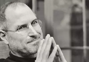 Steve Jobs' Anzug aus der Macintosh-Werbung ...