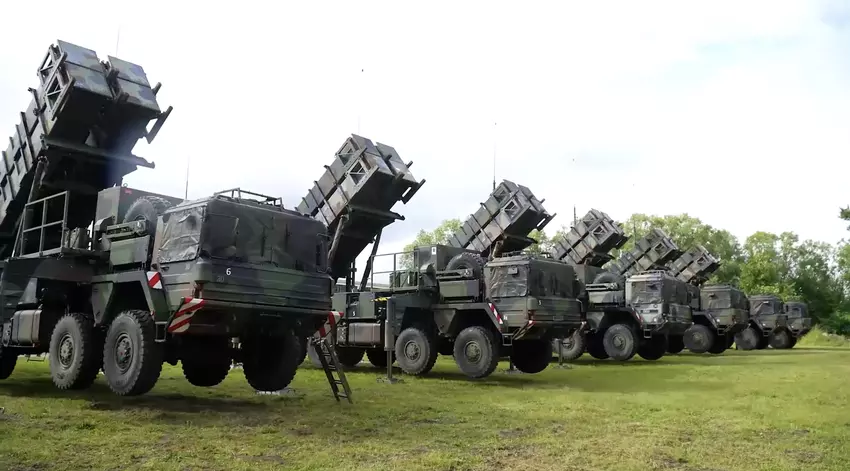 Volodymyr Zelensky zeigte die dritte Batterie von Patriot SAMs, die Deutschland bald an die Ukraine übergeben wird