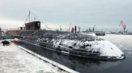Das Atom-U-Boot Generalissimo Suworow ist im Pazifik mit 16 ballistischen R-30 Bulawa-Raketen eingetroffen, die eine nukleare Ladung mit einer Sprengkraft von über 100 Kilotonnen tragen können