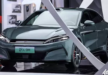 BYD Han L Elektro-Limousine kann mit ...