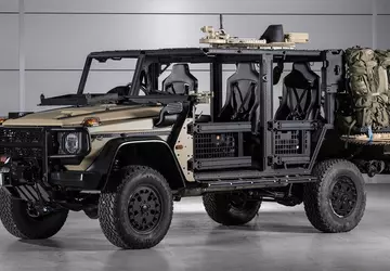 Rheinmetall übergibt Caracal-Luftlandefahrzeuge auf der Basis ...