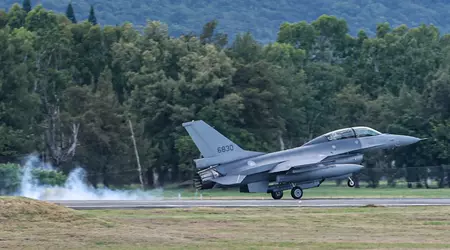 Taiwan will aufgerüstete F-16 Viper-Kampfflugzeuge mit US-Raketen vom Typ AGM-88 HARM, AGM-84 SLAM und AGM-154 JSOW bewaffnen