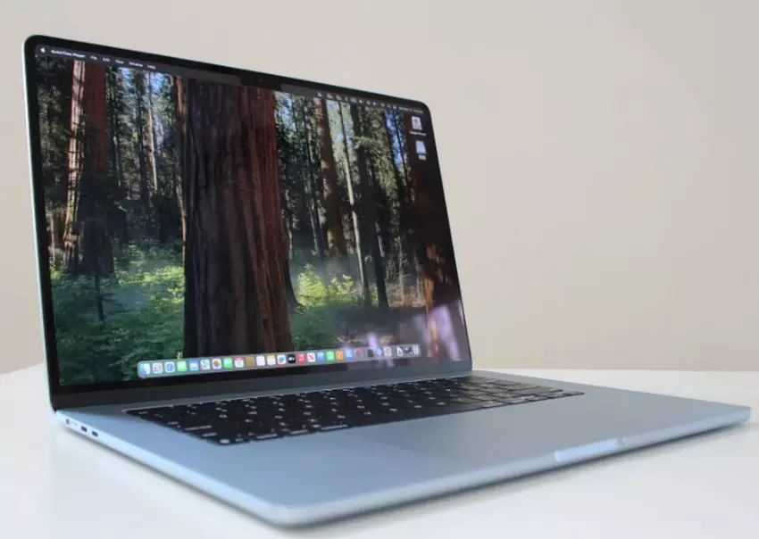 MacBook Air M4 vs. MacBook Pro M4