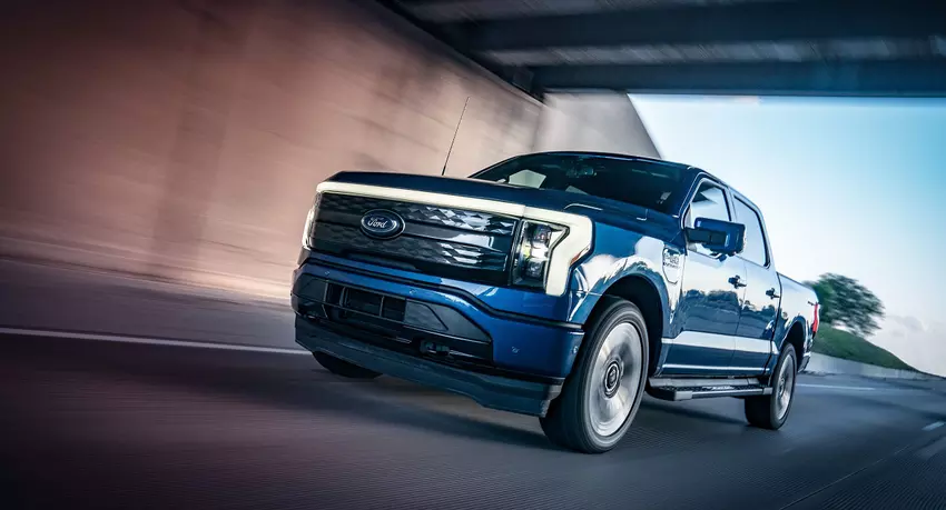 Fords elektrischer Pickup F-150 Lightning wird ab Oktober 2023 um 6.000 bis 10.000 Dollar billiger sein