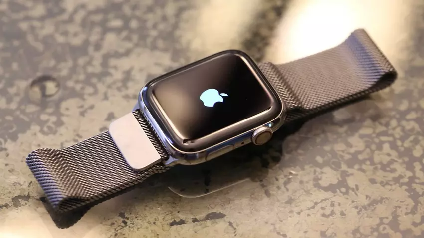Der Weltmarkt für Wearables schrumpfte in diesem Jahr um 6,9 % - Apple führt mit einem Anteil von 25 %