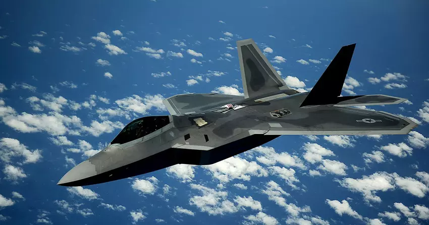 F-22 Raptor-Kampfflugzeuge der fünften Generation sind auf einem Luftwaffenstützpunkt in Japan eingetroffen