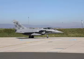 Frankreich übergibt 11. Rafale-Kampfflugzeug an Kroatien