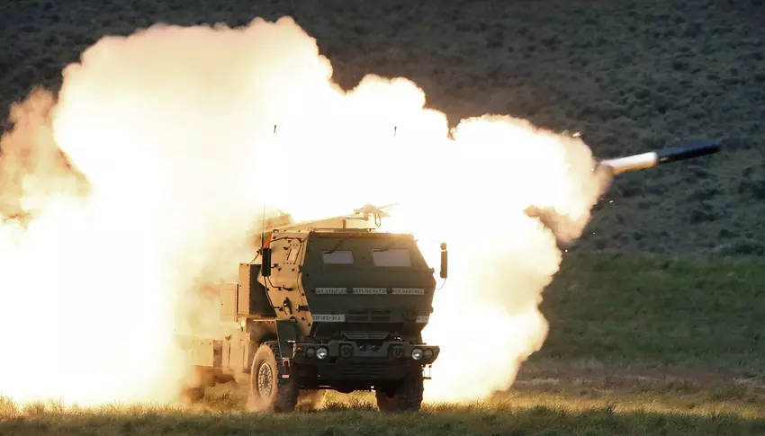 HIMARS / MLRS zerstörte einen 25 Millionen Dollar teuren russischen Tor-M2 Boden-Luft-Raketenwerfer mit einem einzigen 200.000 Dollar teuren GMLRS-Projektil