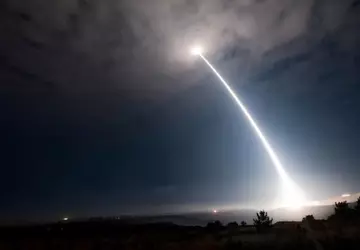 USA führen zweiten Test der Interkontinentalrakete ...