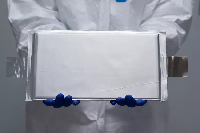 Die Festelektrolytbatterien von Factorial Energy werden die Reichweite von Elektroautos um 50 % erhöhen