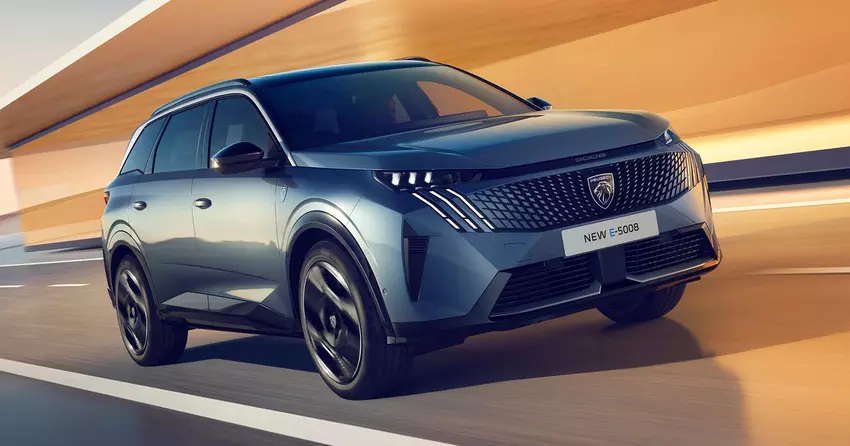 Peugeot E-5008 - ein elektrisches Crossover-Fahrzeug