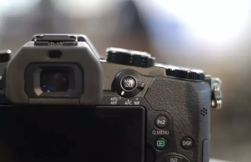 Panasonic LUMIX G85 erschwingliche DSLR-Kamera