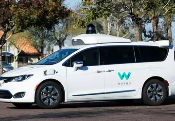 Waymo startete einen Roboter-Taxi-Service in Phoenix