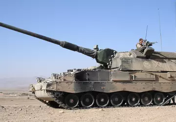 Die von Katar zugesagten deutschen Panzerartilleriesysteme ...