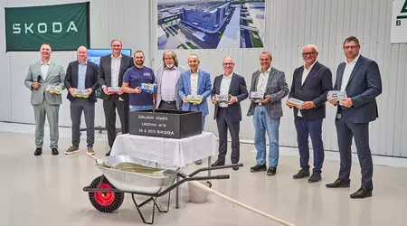 Škoda Auto hat mit dem Bau einer hochmodernen Lackiererei mit einer Kapazität von bis zu 1.600 Karosserien pro Tag begonnen