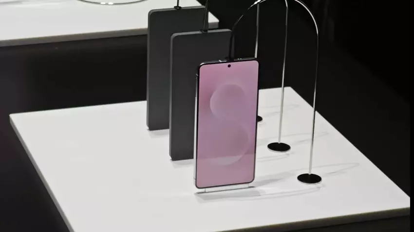 Insider: Galaxy S26 Edge wird leichter, aber gewinnt an Batteriekapazität