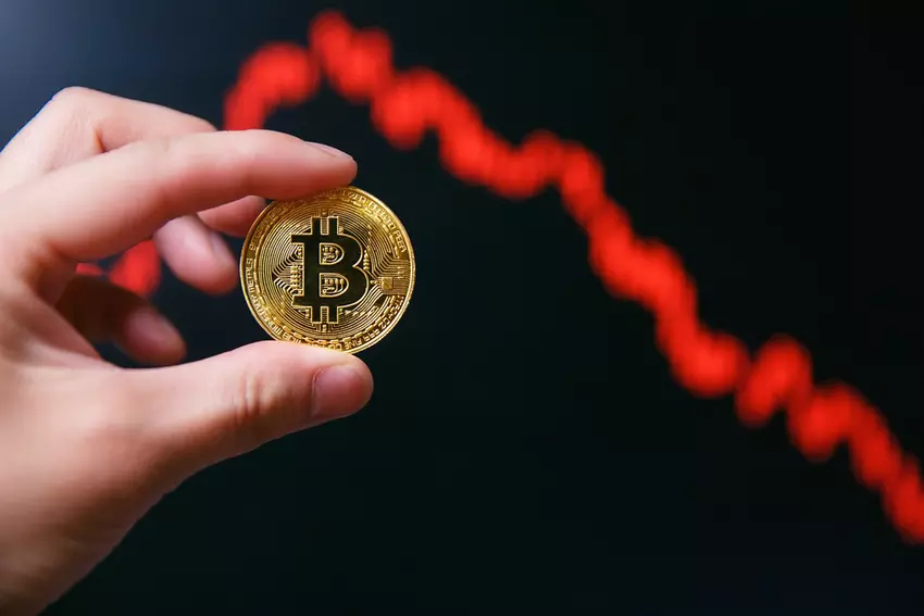 Alle Kryptowährungen brachen inmitten der Rekordinflation in den USA ein: Bitcoin kostet zum ersten Mal seit 2020 weniger als 25.000 Dollar