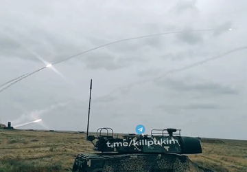 Ukrainische Buk-Rakete schießt vier Raketen ab, ...