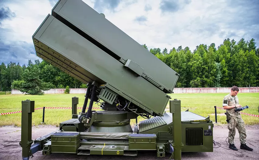 NASAMS SAMs, Munition, Phoenix Ghost und Switchblade UAVs: USA kündigen neues 1,3-Milliarden-Dollar-Hilfspaket für die Ukraine an