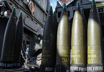 Europäische Waffenhersteller fordern die EU auf, ...