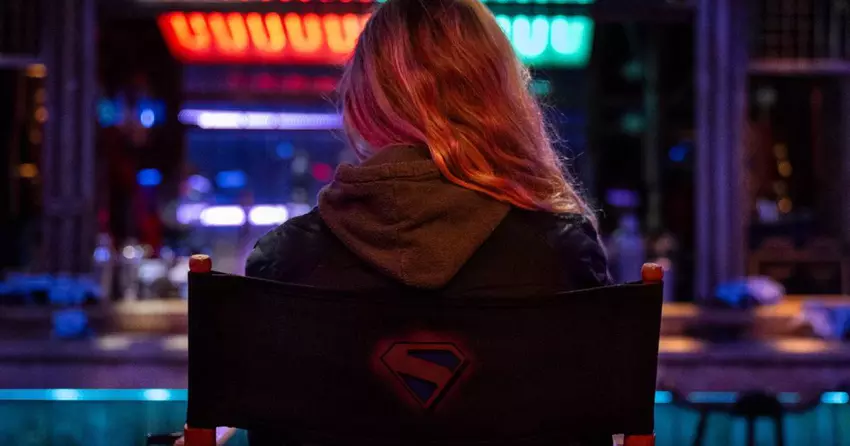 DC hat mit den Dreharbeiten zu Supergirl begonnen, in der Hauptrolle Millie Alcock von House of Cards