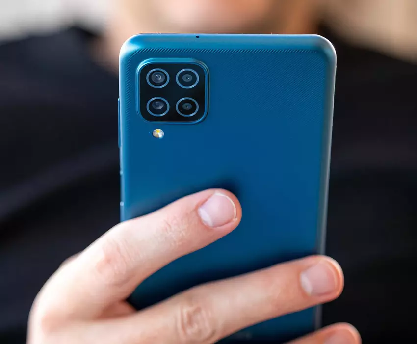 Samsung arbeitet an einem preisgünstigen Galaxy A13-Smartphone, das 5G und einen Preis von weniger als 200 Euro haben wird