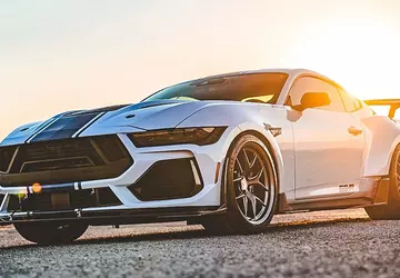 Shelby American hat den Super Snake-R ...