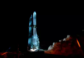 Blue Origin schließt Test der New-Glenn-Rakete ...