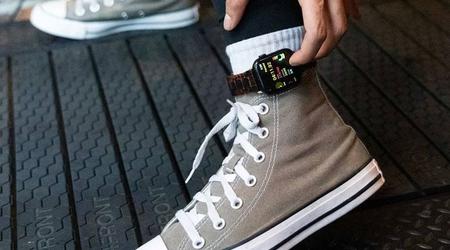 Ein neuer Trend unter Tweetern: die Apple Watch am Bein tragen
