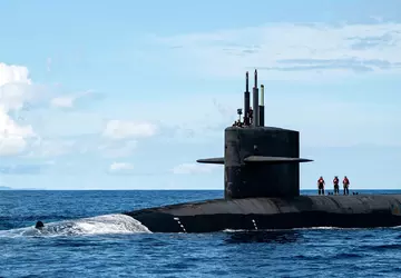 Die US-Marine erhält trotz des Stillstands ...