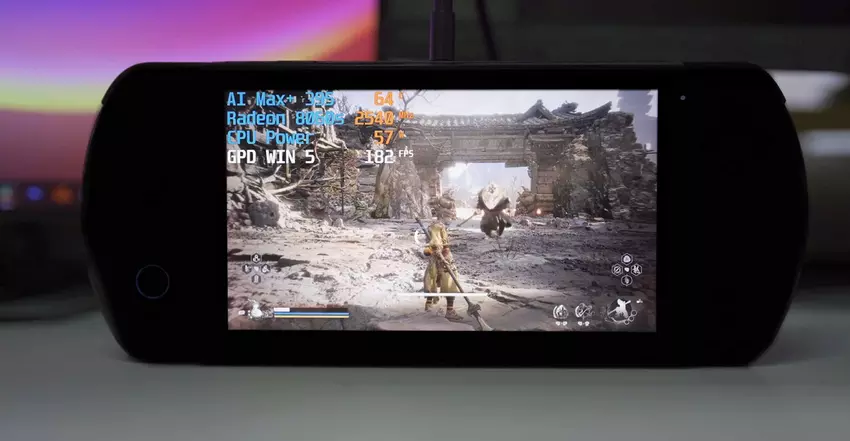 Mobility opferte für Leistung: Die Win 5 Handheld-Konsole mit den leistungsstärksten Prozessoren, aber ohne integrierte Batterie wird vorgestellt