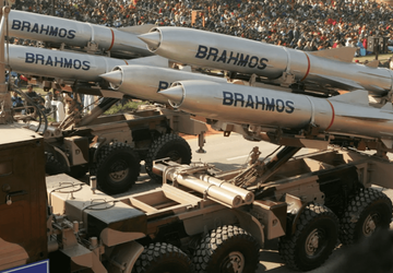 Indien darf BrahMos-Raketen und andere Waffen ...