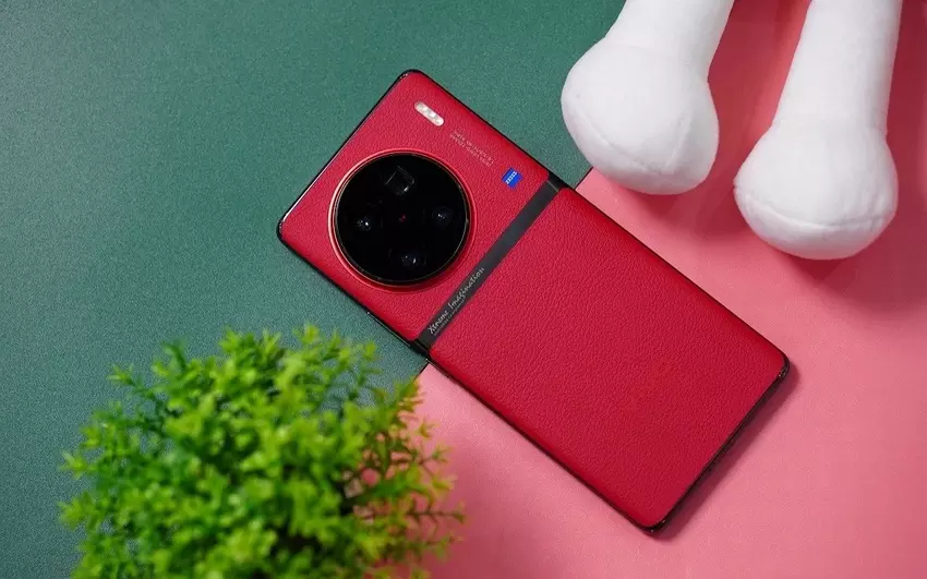 Insider nannte den Starttermin der Flaggschiff-Linie von Smartphones Vivo X90 auf dem globalen Markt
