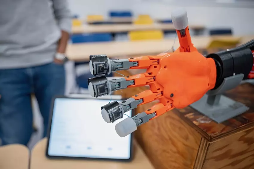 Durchbruch in der Robotik: Wissenschaftler haben zusammen mit Honda einen Sensor entwickelt, der der menschlichen Haut ähnelt - dies wird die Verbesserung humanoider Roboter ermöglichen