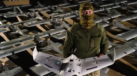 Die ukrainischen Luftstreitkräfte erhielten Ausrüstung im Wert von 16 Millionen UAH, darunter die weltweit ersten FPV-Flugabwehrdrohnen mit Wärmebildkameras
