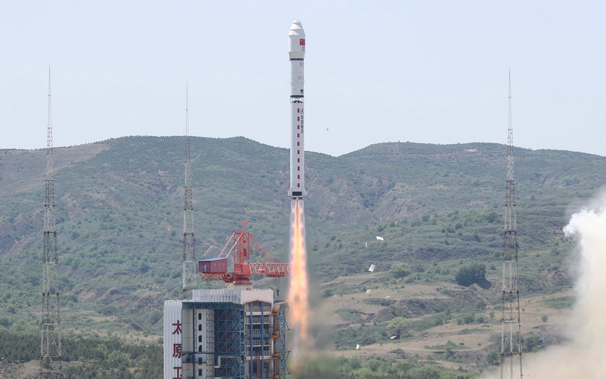 Chinas Langer Marsch 4D-Rakete stellt nationalen Rekord für den Start von Satelliten in einer einzigen Mission auf