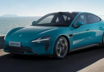 Xiaomi SU7 mit Fahrerassistenzsystem in einen ...