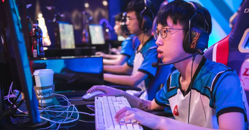 "Du wirst erwachsen und dann wirst du spielen": China verhängt erneut Einschränkungen der Spielzeit für Kinder während der Winterferien