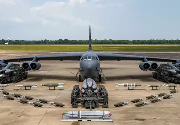 Raytheon hat das erste aktive Phased-Array-Radar ...