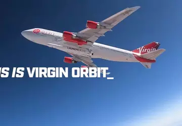 Boeing 747 Cosmic Girl startet LauncherOne-Rakete ...