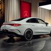 Motorteile eines Neuwagens