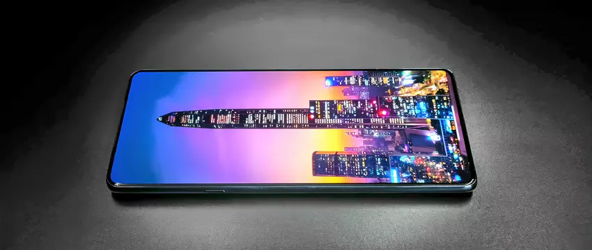 Motorola hat mit dem Moto Edge X30 Special Edition das weltweit erste Smartphone mit einer 60-MP-Frontkamera unter dem Bildschirm vorgestellt