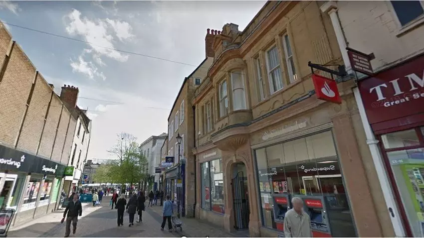 Drohnen helfen bei der Ergreifung von Verdächtigen eines Banküberfalls