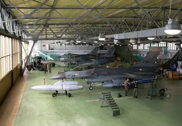 Die USA genehmigen den Verkauf von ...