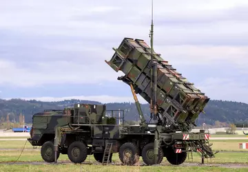 116 Kamikaze-Drohnen, 48 Marschflugkörper und ballistische ...